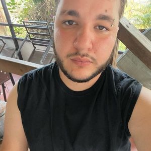 Meet your Posher, Leo